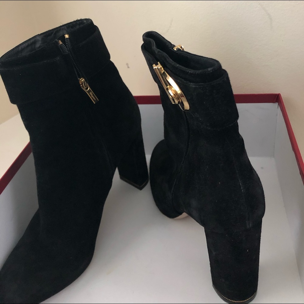 Suede Salvatore Ferragamo boots worn once